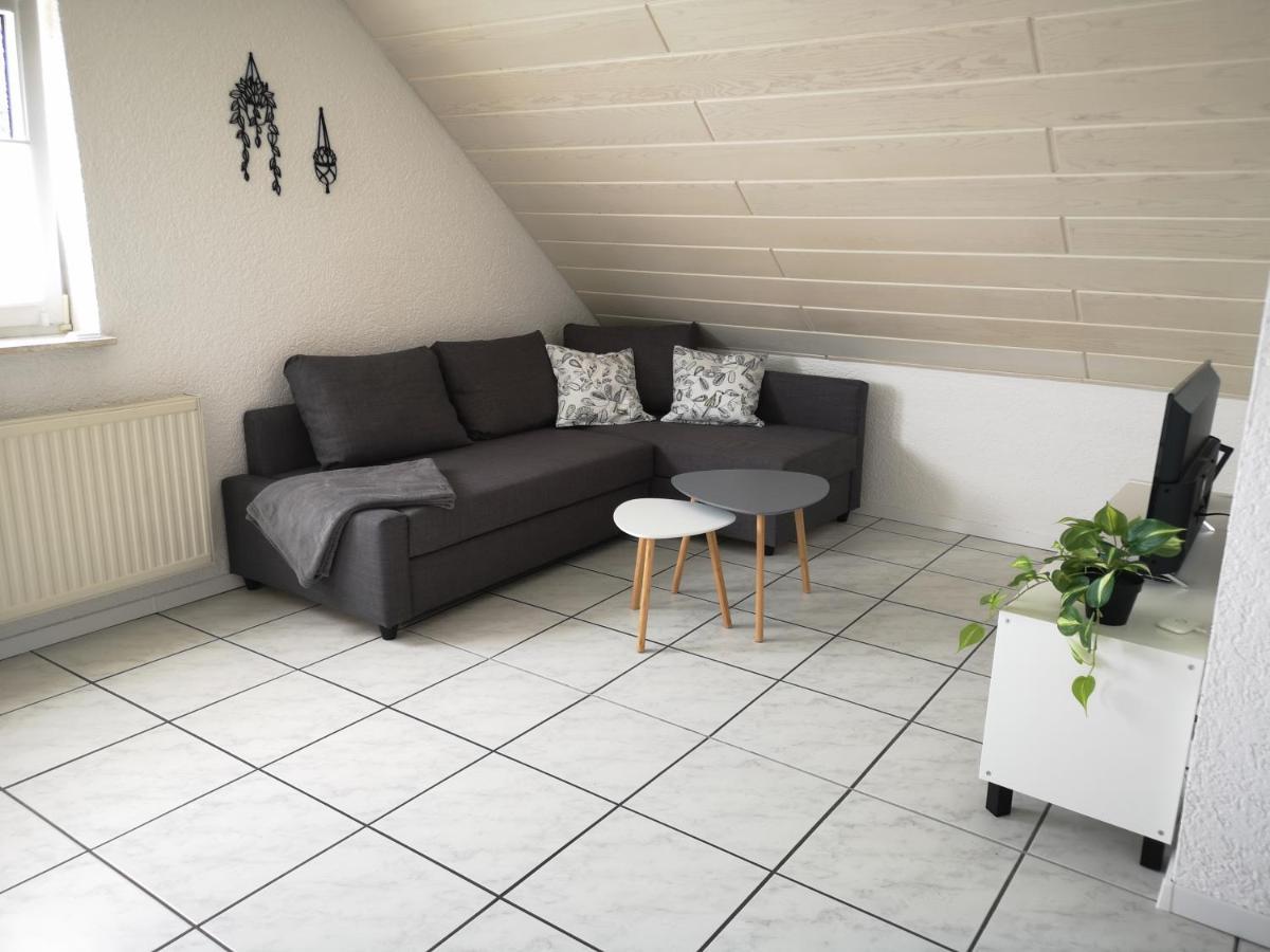 Familienfreundliche Ferienwohnung Mit Wohlfuehlbalkon Und Kostenlosem Parkplatz Nahe Messe Und Bodensee Meckenbeuren Luaran gambar